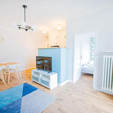 Cozy 1-bedroom Flat Next To The Center *