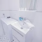Cozy 1-bedroom Flat Next To The Center 바르샤바