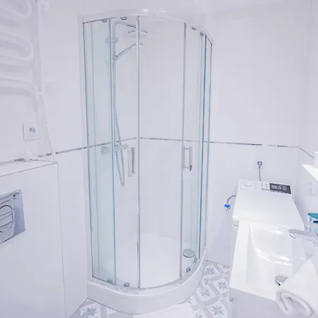 Daire Cozy 1-bedroom Flat Next To The Center *